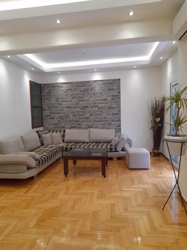 98 m² Two-Bedroom Apartment for Sale in Attikis Square Athens, Athens Center — photo 2