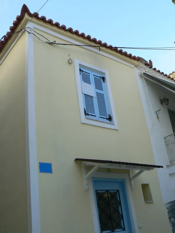 One-Bedroom Sea View Villa for Sale in Poros, Argosaronikos islands — photo 2