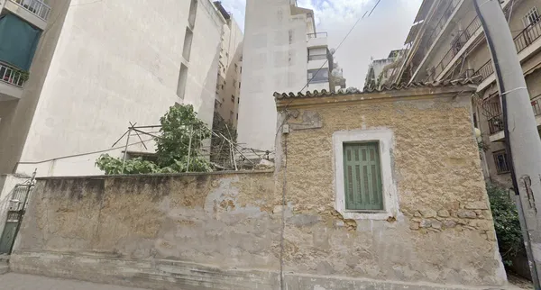 198 m² Plot for Sale in Gyzi - Pedion Areos, Athens Center