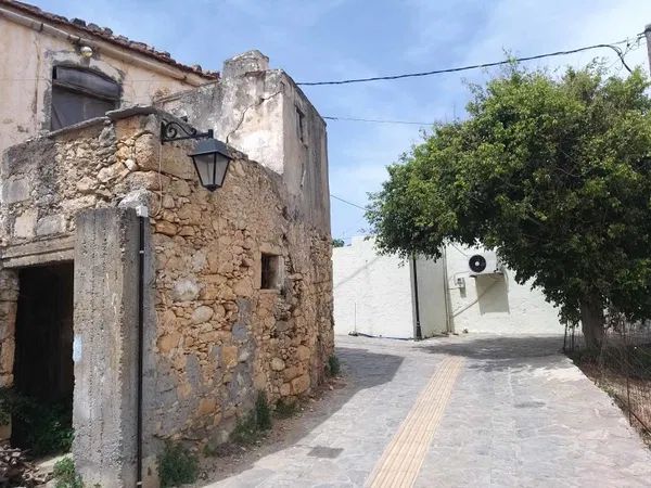 Renovation Project for Sale in Aggeliana, Mylopotamos — photo 2