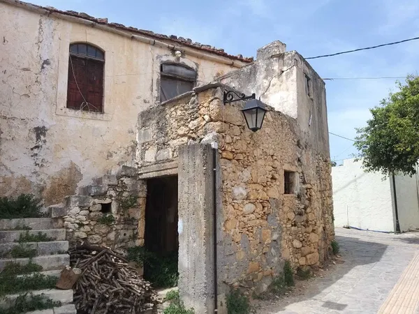 Renovation Project for Sale in Aggeliana, Mylopotamos