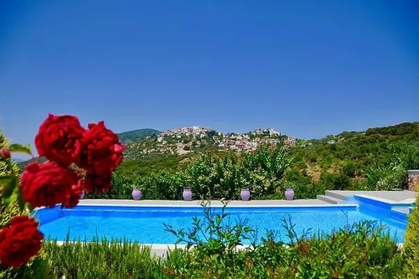 200 m² Villa with Three Bedrooms for Sale in Alonissos, Magnesia — photo 5