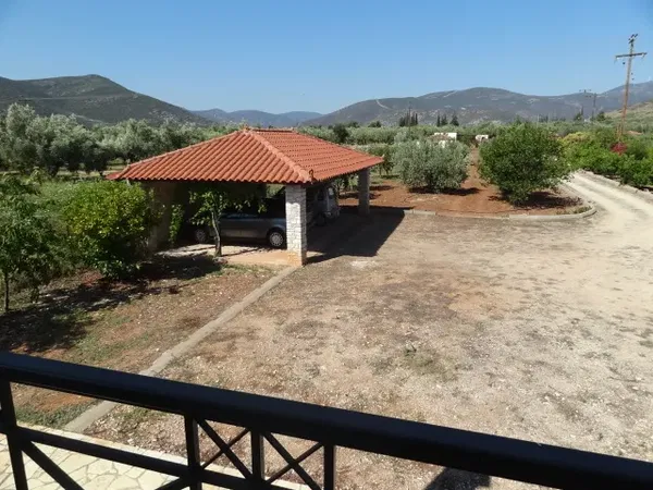Sea-View 245 m² Villa with Seven Bedrooms for Sale in Nafplio, Argolida — photo 3