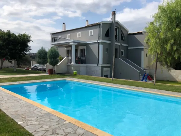 Six-Bedroom Apartment for Sale in Corinth, Korinthos — photo 5