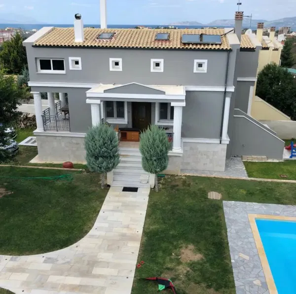 Six-Bedroom Apartment for Sale in Corinth, Korinthos