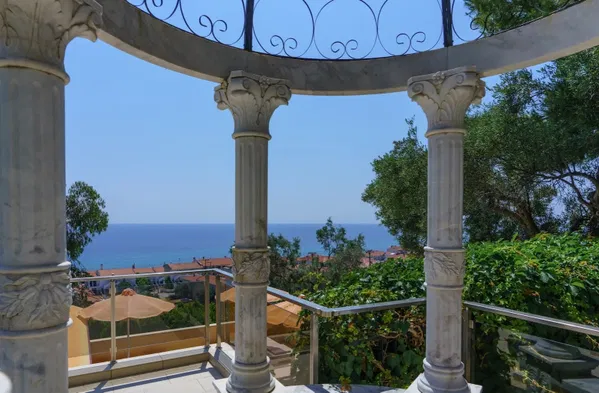 1515 m² Sea View Hotel for Sale in Halkidiki — photo 3