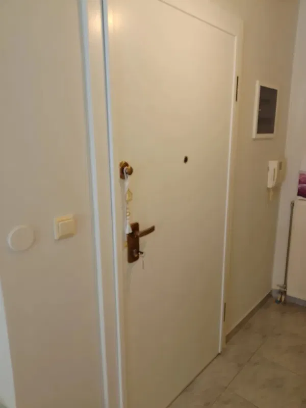 Renovated 50 m² Apartment with One Bedrooms for Sale in Gyzi - Pedion Areos, Athens Center — photo 3