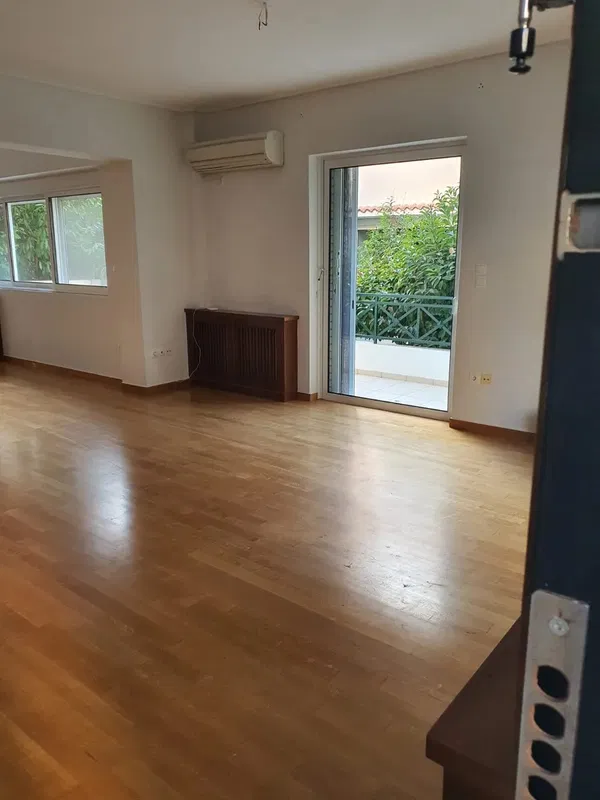 224 m² Villa with Five Bedrooms for Sale in Pefki, Athens Northern suburbs — photo 2