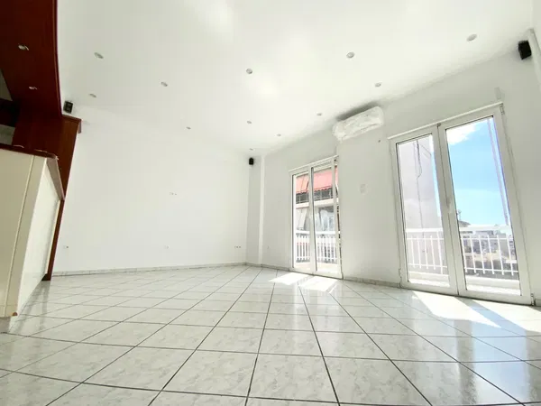 64 m² Renovated One-Bedroom Apartment for Sale in Athens Historical Center, Athens Center — photo 2
