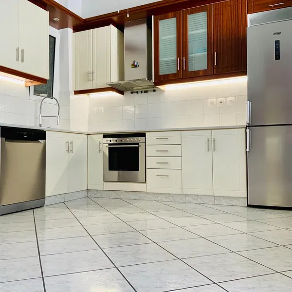 64 m² Renovated One-Bedroom Apartment for Sale in Athens Historical Center, Athens Center — photo 4