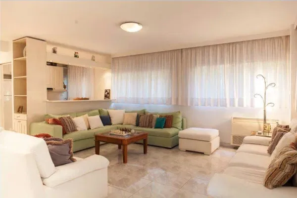 Apartment for rent in Rafina — photo 3