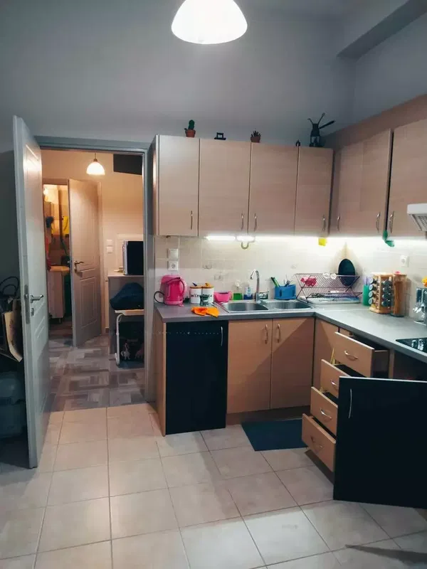 Renovated 100 m² Apartment with Two Bedrooms for Sale in Nea Erythraia, Athens Northern suburbs — photo 2