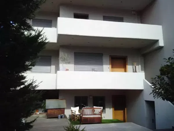 240 m² Villa with Four Bedrooms for Sale in Kalyvia Thorikou, Lagonisi — photo 2