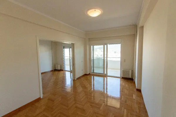 Renovated 88 m² Apartment with Two Bedrooms for Sale in Ampelokipoi, Athens Center — photo 4