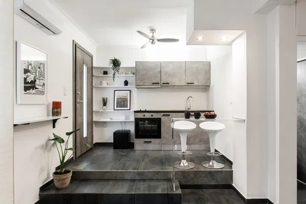 One-Bedroom Apartment for Sale in Mets - Kallimarmaro, Athens Center — photo 4