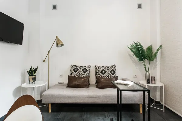 One-Bedroom Apartment for Sale in Mets - Kallimarmaro, Athens Center — photo 3
