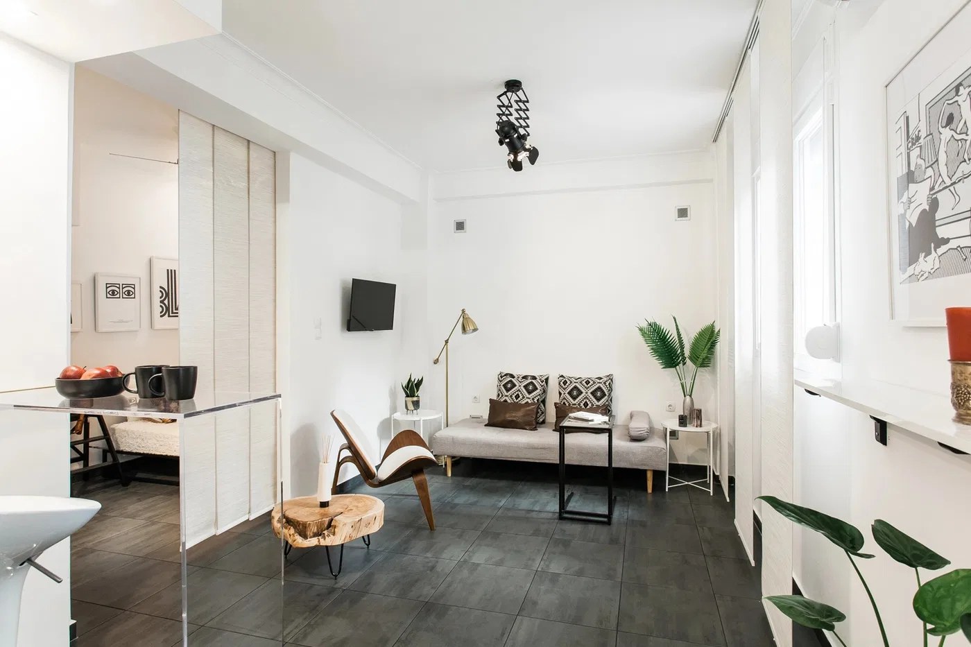 One-Bedroom Apartment for Sale in Mets - Kallimarmaro, Athens Center
