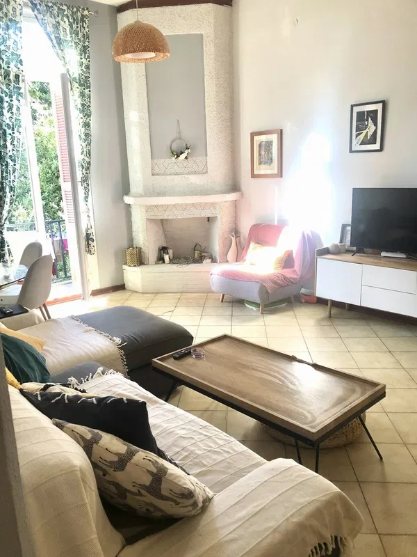 65 m² Two-Bedroom Apartment for Sale in Athens Historical Center, Athens Center — photo 2