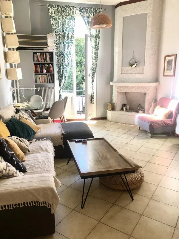 65 m² Two-Bedroom Apartment for Sale in Athens Historical Center, Athens Center