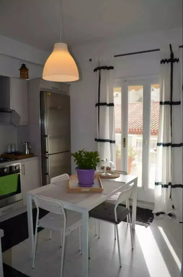 52 m² Renovated One-Bedroom Apartment for Sale in Athens Historical Center, Athens Center — photo 3
