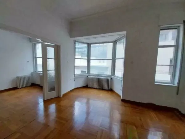 161 m² Three-Bedroom Apartment for Sale in Kolonaki - Lycabettus, Athens Center — photo 2
