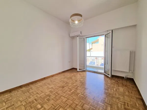 Two-Bedroom Renovated Apartment for Sale in Neos Kosmos, Athens Center — photo 2