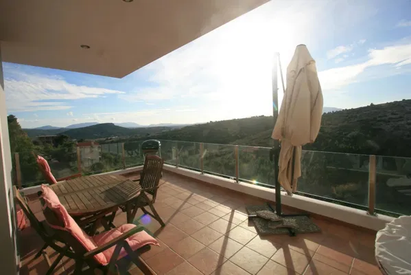 300 m² Villa with Four Bedrooms for Sale in Rafina, Rafina - Pikermi — photo 2