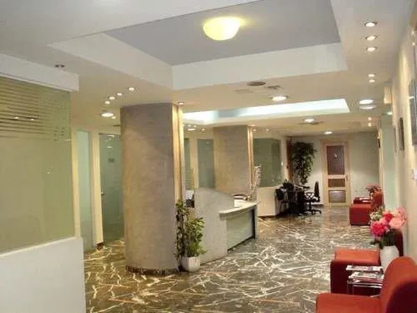 400 m² Apartment for Rent in Center Athens, Athens Center — photo 2
