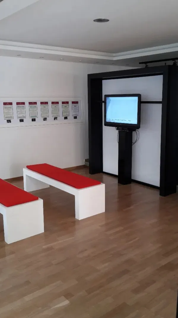 300 m² Renovated Business for Sale in Center Athens, Athens Center — photo 3