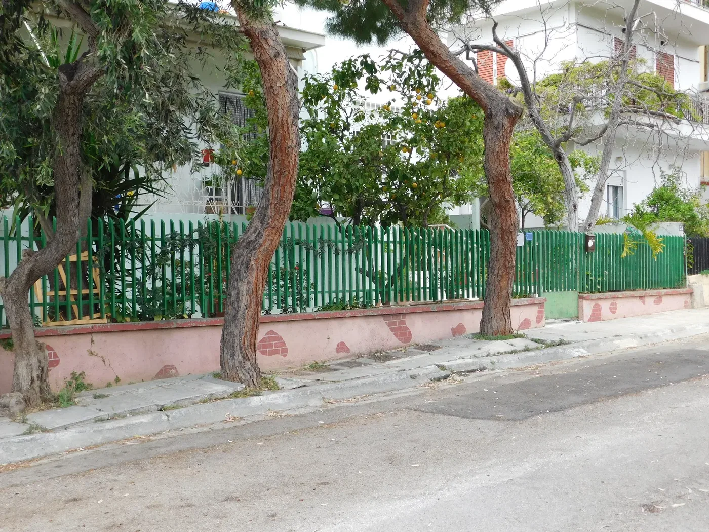 280 m² Plot for Sale in Alimos, Athens Southern suburbs