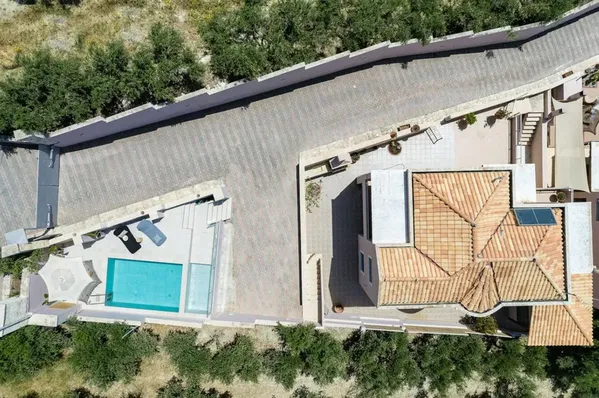 Seafront 197 m² Villa with Four Bedrooms for Sale in Heraklion — photo 2