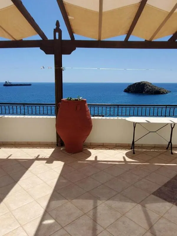 Sea-View Hotel for Sale in kaloi Limenes Heraklion, Faistos — photo 2