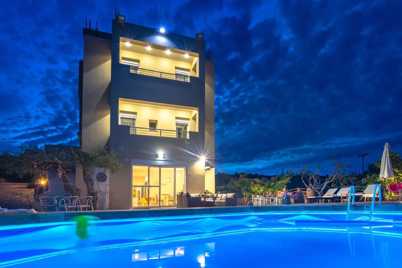 Sea View Eight-Bedroom Villa for Sale in Sisi Lasithi, Vrahasi