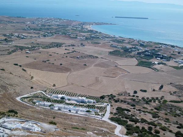 Sea View 72 m² Villa with Two Bedrooms for Sale in Paros, Cyclades — photo 2