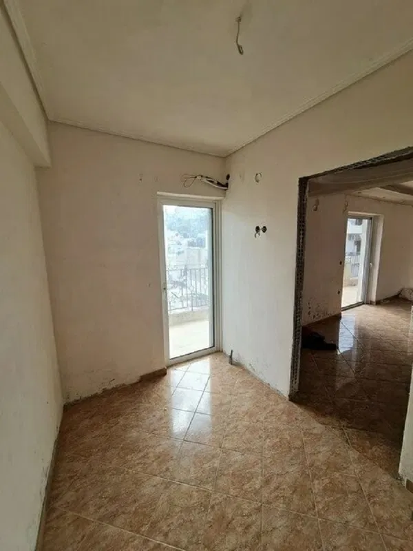 Building for Sale in Nikaia, Piraeus — photo 4