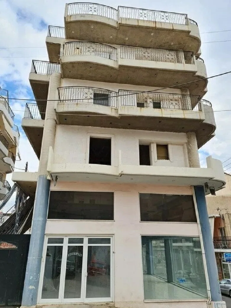 Building for Sale in Nikaia, Piraeus