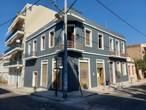 Seafront Building for Sale in Drapetsona, Piraeus
