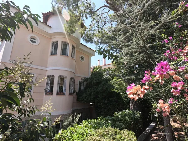 684 m² Villa with Seven Bedrooms for Sale in Acharnes, Athens Western Suburbs — photo 4