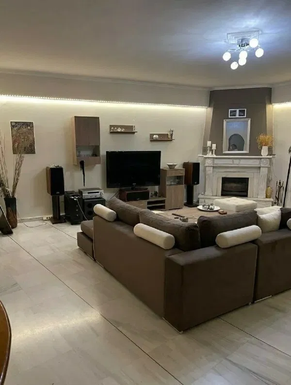 140 m² Three-Bedroom Apartment for Sale in Peristeri, Athens Western Suburbs — photo 4