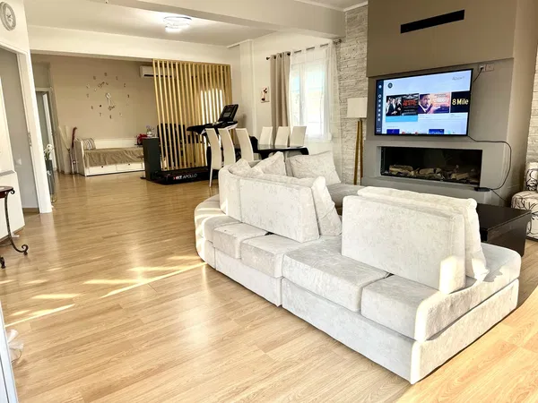 155 m² Apartment with Three Bedrooms for Sale in Zografou, Athens Southern suburbs — photo 2