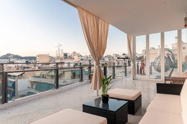 Three-Bedroom Apartment for Sale in Pangrati, Athens Center with Air conditioning