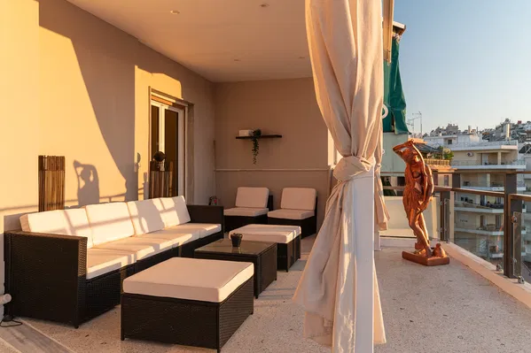 Three-Bedroom Apartment for Sale in Pangrati, Athens Center with Air conditioning — photo 2