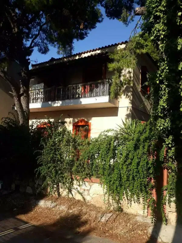 Renovated 160 m² Villa with Four Bedrooms for Sale in Kifisia, Athens Northern suburbs — photo 3