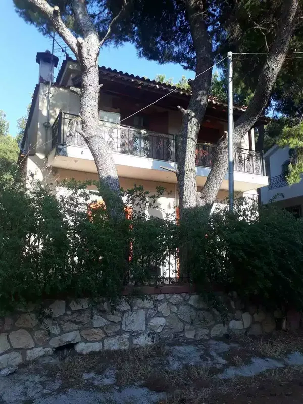 Renovated 160 m² Villa with Four Bedrooms for Sale in Kifisia, Athens Northern suburbs