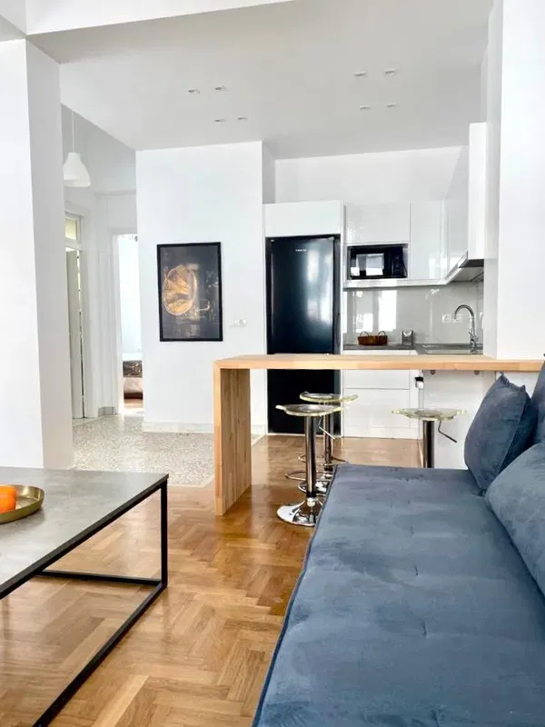Renovated 134 m² Villa with Three Bedrooms for Sale in Neos Kosmos, Athens Center — photo 3