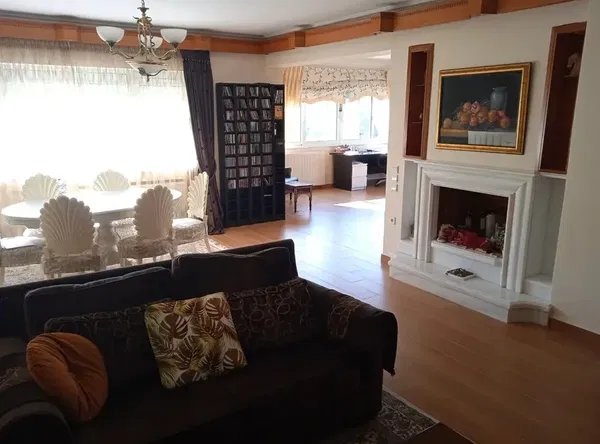 Three-Bedroom Apartment for Sale in Glyfada, Athens Southern suburbs with Autonomous gas heating — photo 4