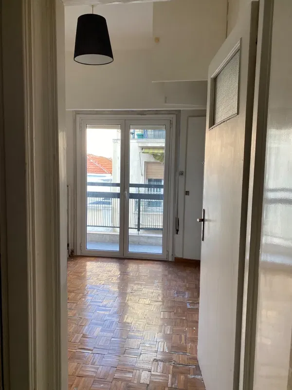 90 m² Apartment with Three Bedrooms for Sale in Center Athens, Athens Center — photo 5
