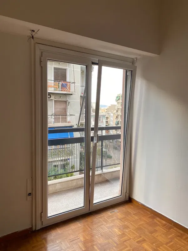 90 m² Apartment with Three Bedrooms for Sale in Center Athens, Athens Center — photo 2