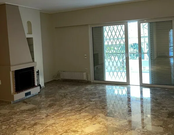 Renovated Three-Bedroom Apartment for Sale in Voula, Athens Southern suburbs — photo 4