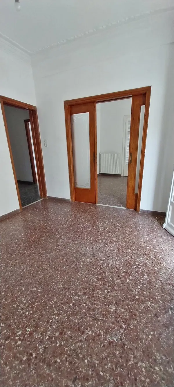 100 m² Apartment with Three Bedrooms for Sale in Piraeus, Piraeus Suburbs — photo 4